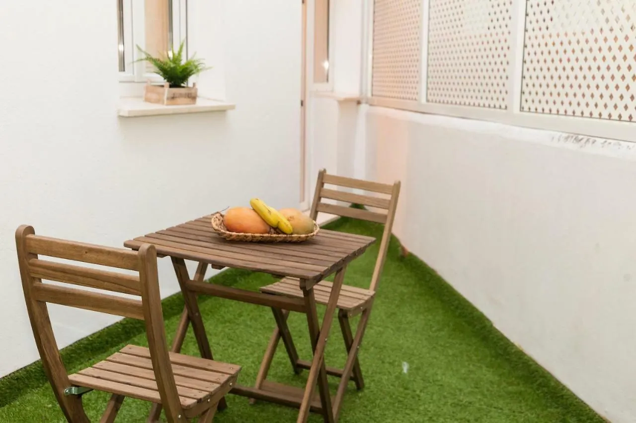 Confort en el Centro de la Ciudad Apartamento con patio privado Parking opcional Málaga España