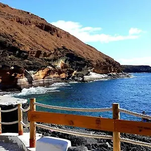 https://vacaciones-en-costa-del-silencio.tenerifehoteles.net